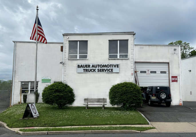 Frontage | Bauer Automotive Service, Inc.